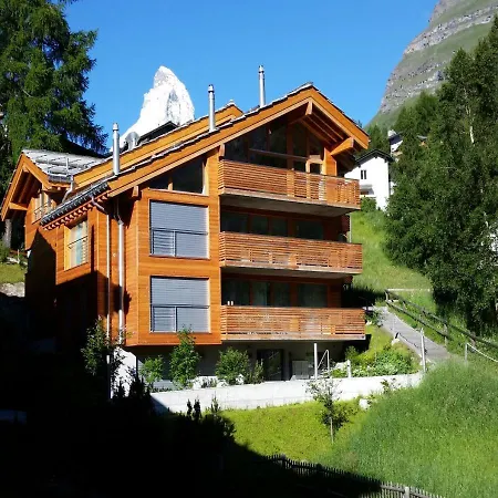 Superior Parrot Apartmán