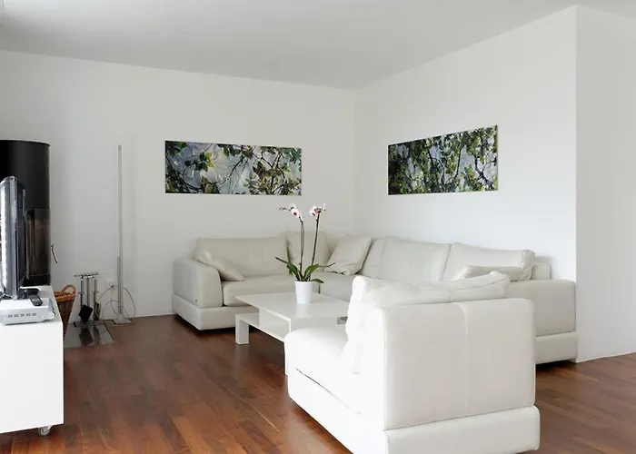 Superior Parrot Apartament *